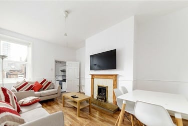 4 bed house, Grosvenor Gardens, Longbenton, Newcastle, NE21HQ - Image 1